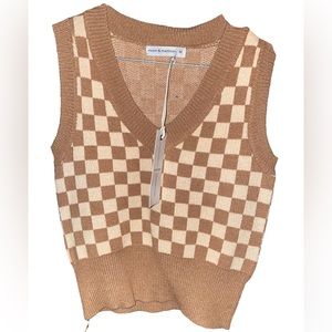 🤎NWT CHECKERED SWEATER VEST 🤎